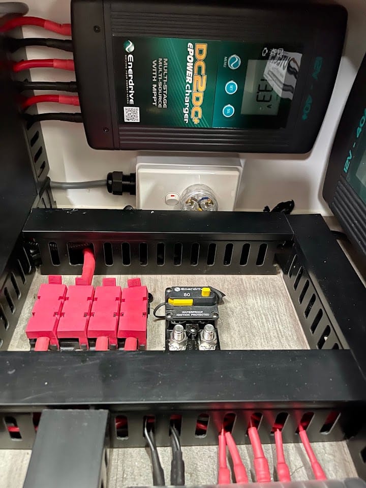 Outech Off Grid